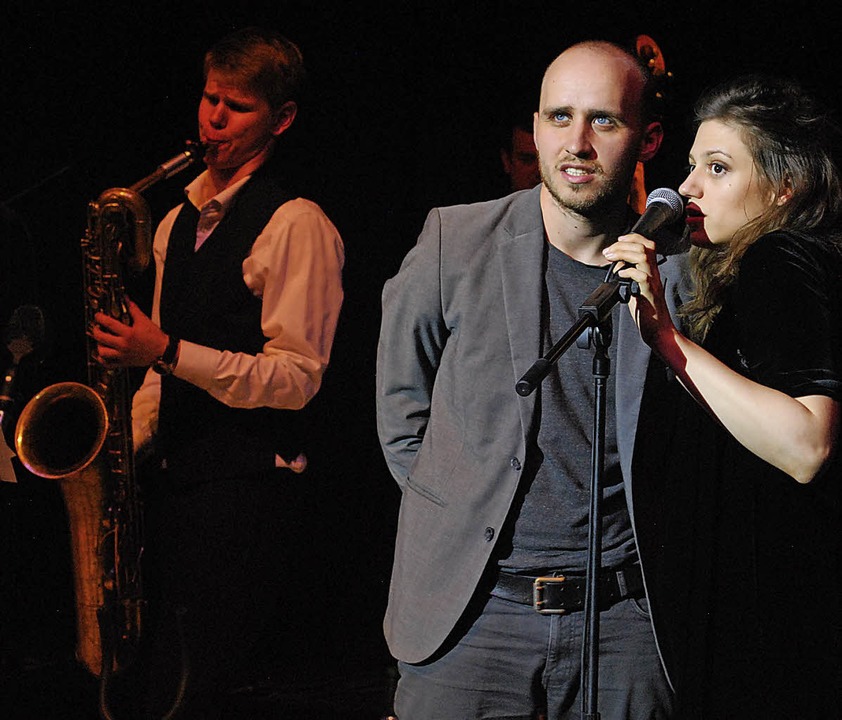 Bakkhos Puns auf der Bhne von Tempus ...g aus Jazz, Dadaismus und Poetry-Slam   | Foto: Thomas Loisl Mink