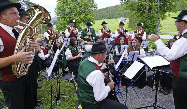 Von klassischer Blasmusik bis Jazz: De...e Klnge in der milden Abendstimmung.   | Foto: Tobias Loibenbck