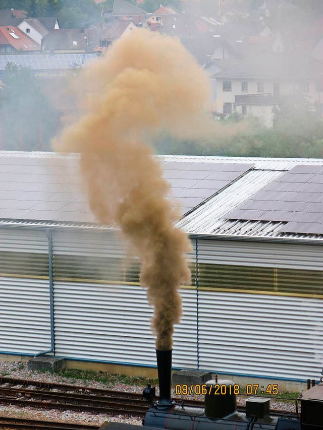 bel stinkende Rauchschwaden ber dem ...en die Anwohner in keinem Fall dulden.  | Foto: hanspeter Lais