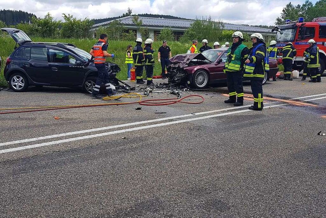 Schwerer Unfall Auf Der B 31 – Eine Spur Gesperrt - Titisee-Neustadt ...