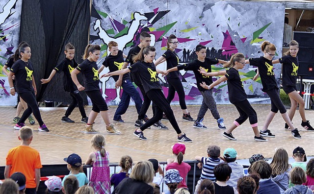 Grenzenloses Tanzvergngen: Kinderinsel Breisach  | Foto: Jill Kppe