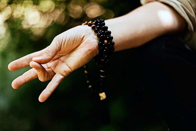 Yoga nennt man den Zustand, in dem die Geistesbewegungen zur Ruhe kommen.  | Foto: Ksenia Makagonova (unsplash.com)