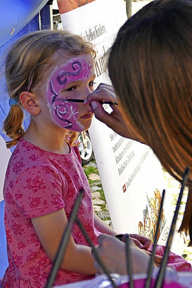 Beim BZ-Familientag auf der Landesgart... knnen sich Kinder schminken lassen.   | Foto: H.-P. Mller