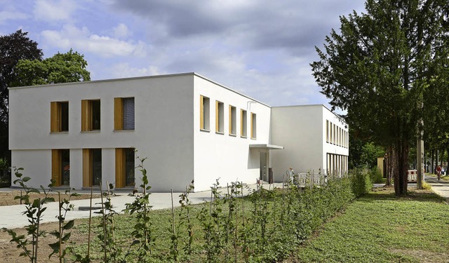 Der Neubau auf dem 26 Hektar groen Hauptfriedhof ist bereits bezogen.  | Foto: Ingo Schneider