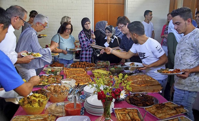 Helferfest der Flchtlingshilfe in Wei...indung mit der Feier des Ramadan-Endes  | Foto: Ilona Hge