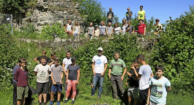 Die Klasse R7d  der Realschule Bonndor...ihre Naturparkschule Bonndorf in Pose.  | Foto: Erhard Morath