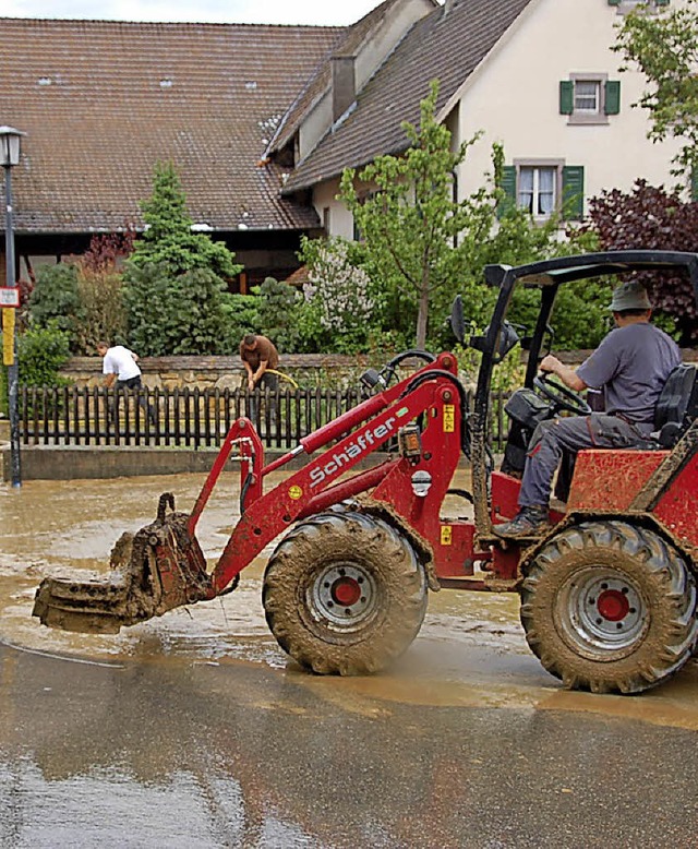 Nach Starkregen schieben sich Schlammmassen regelmig mitten durch das Dorf.   | Foto: Maier