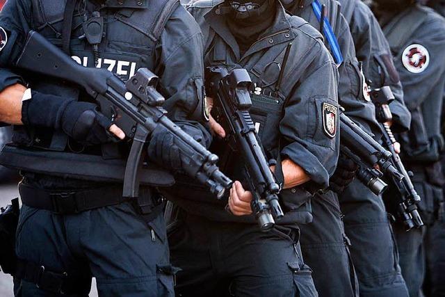 Polizei entdeckt Waffen bei Hausdurchsuchung in Lahr