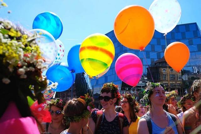 Fotos: 8000 Menschen feiern und demonstrieren beim CSD in Freiburg