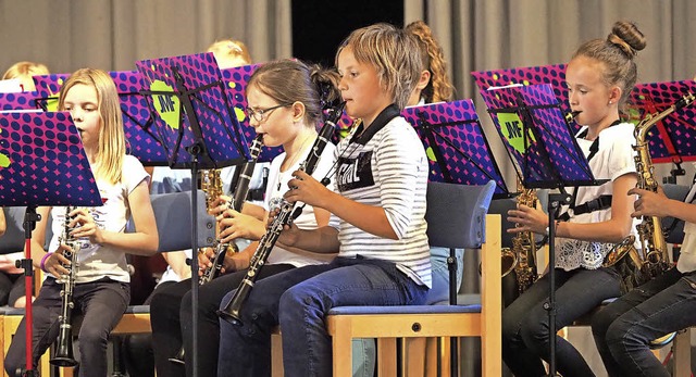 Auch die Jngsten musizierten mit voller Konzentration.  | Foto: Jutta Geiger