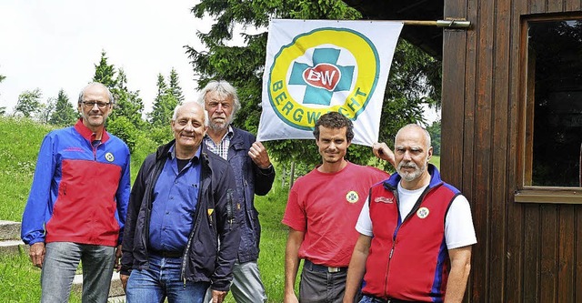 Auf dem Foto (von links): Lutz Scherer...kirch, und Vorsitzender Jrgen Holzer.  | Foto: Verein