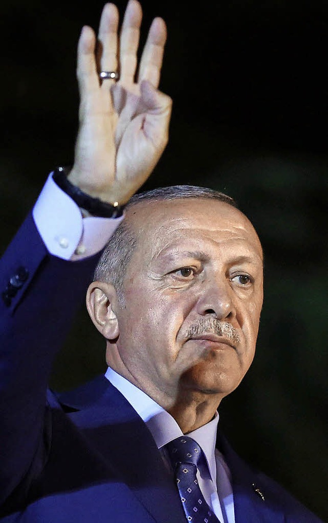 Prsident Erdogan nach dem Wahlsieg   | Foto: DPA