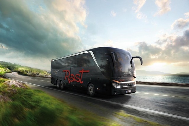 Der neue Luxuscruiser Extrastar ist der ganze Stolz des Busreiseunternehmens  | Foto: PR Rast 