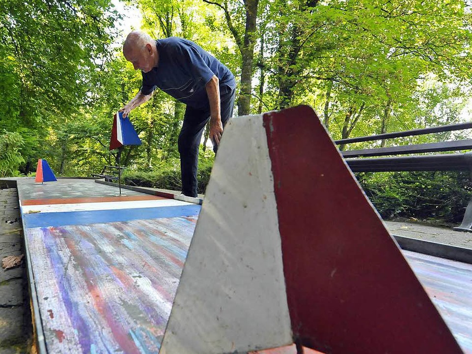 Das Besondere am Schlossberg: Lnderfahnen auf den Bahnen.  | Foto: Michael Bamberger
