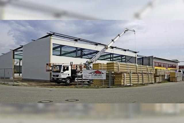 Neue Halle ist im Bau