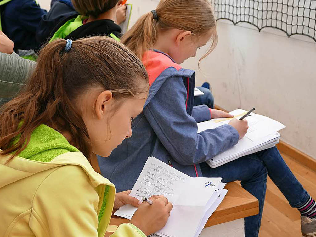 Und wieder wurde eifrig mitgeschrieben. Und wieder wurde eifrig mitgeschrieben.