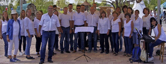 <BZ-FotoAnlauf>Rockchor tlingen: </BZ...d Snger einen beschwingten Auftritt.   | Foto: Joachim Bhler