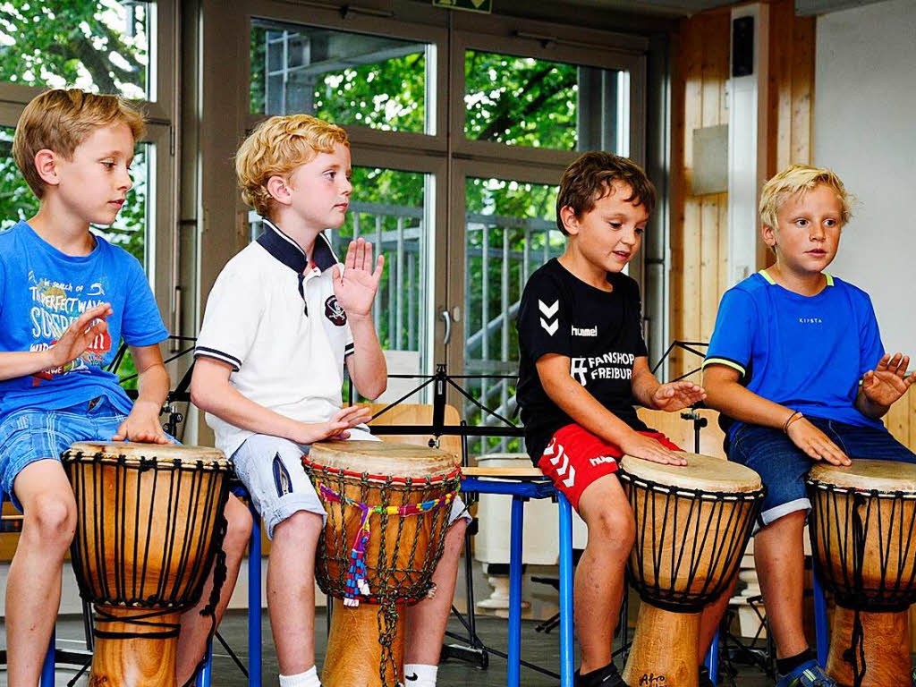 Das Musiksommerfest der JMS Sdlicher Breisgau fand 2018 in Kooperation mit der Thaddus-Rinderle-Schule in Staufen statt. In der Aula der Schule zeigten die jungen Musiker ihr Knnen. Die Jugendkapelle spielte spter noch im Hof.