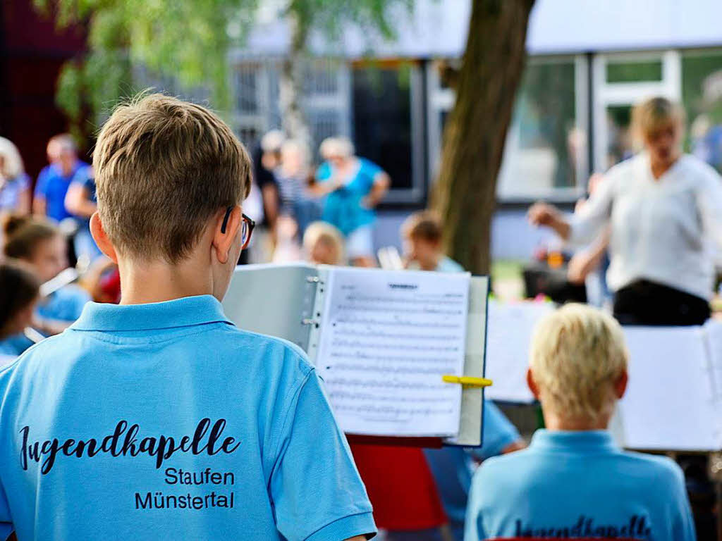 Das Musiksommerfest der JMS Sdlicher Breisgau fand 2018 in Kooperation mit der Thaddus-Rinderle-Schule in Staufen statt. In der Aula der Schule zeigten die jungen Musiker ihr Knnen. Die Jugendkapelle spielte spter noch im Hof.