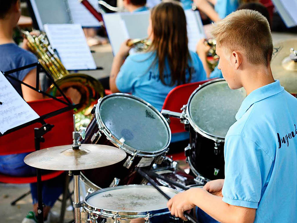 Das Musiksommerfest der JMS Sdlicher Breisgau fand 2018 in Kooperation mit der Thaddus-Rinderle-Schule in Staufen statt. In der Aula der Schule zeigten die jungen Musiker ihr Knnen. Die Jugendkapelle spielte spter noch im Hof.