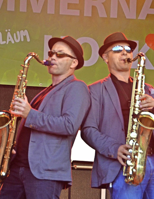 Die Saxophonisten von Safer Sax begeis...auch mit einer humorvollen Bhnenshow.  | Foto: Christiane Sahli