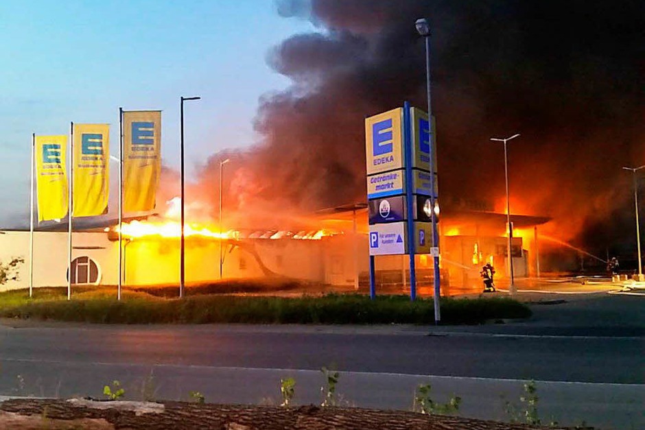 Bilder vom Großbrand in Breisach (Foto: Patrick Kerber) Bilder vom Großbrand in Breisach (Foto: Patrick Kerber)