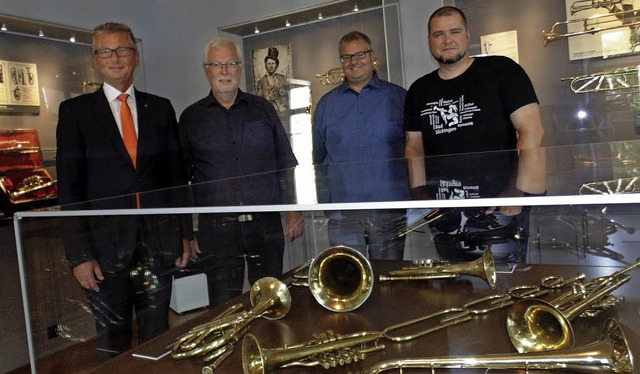 Sie wollen hochkartige Blasmusik in d...s Ays (von links) im Trompetenmuseum.   | Foto: Michael Gottstein