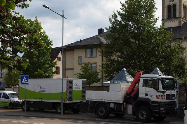 Mitarbeiter der ED Netze waren in Mll...tigt, wie hier an der stlichen Allee.  | Foto: Volker Mnch