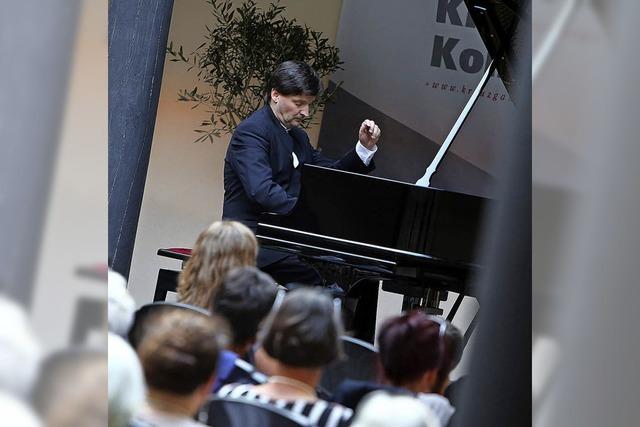 Pianist und Dirigent Christoph Soldan und die Stuttgarter Kammersolisten präsentieren Mozart