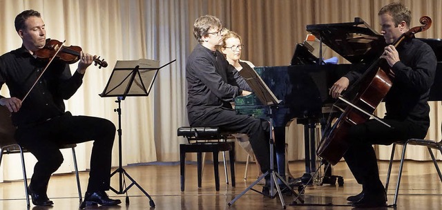 Drei der vier Musiker: Nikolaus Gndel...Michael Fabender  und Benjamin Berger  | Foto: Ilona Hge