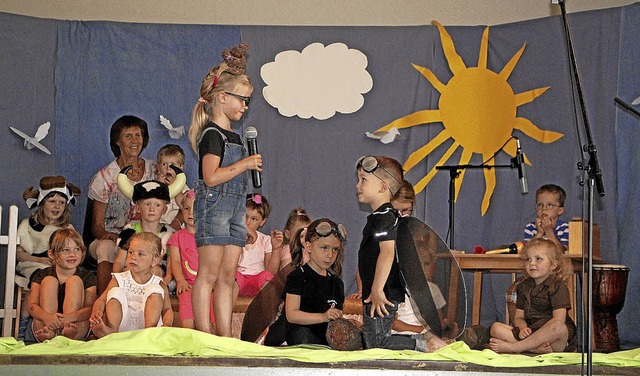 Sichtlich  Spa hatten die Kinder  bei...t du mir auf den Kopf gemacht?&#8220;   | Foto: Herbert Trogus