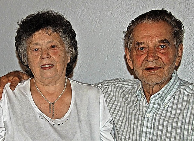 Johanna und Alfred Altaner sind seit 60 Jahren ein Ehepaar.   | Foto: Frey