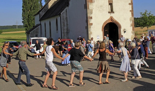 Beim Konzert in der Blansinger Kirche ...nzsischen Hof praktizierten Tnzen.    | Foto: Jutta Schtz