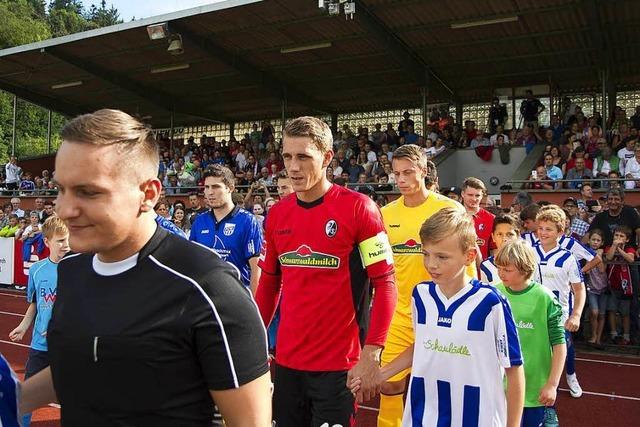 Fotos: SC Freiburg gegen FC Waldkirch im Elztalstadion
