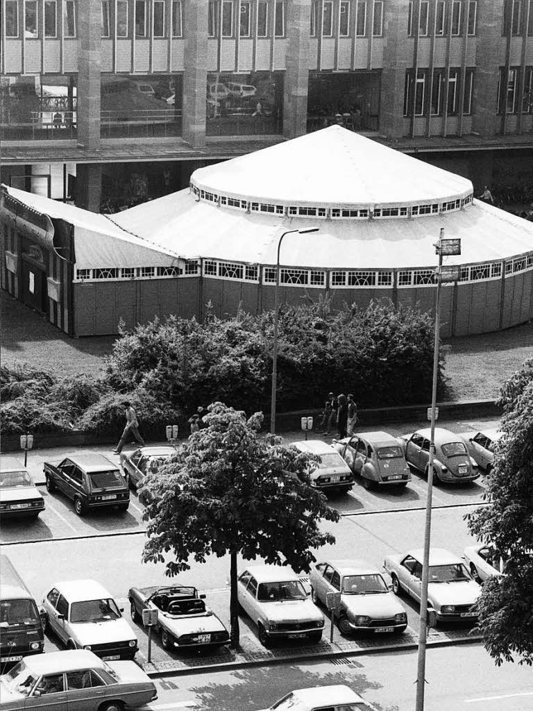 Das erste Zelt des Musikfestivals stand 1983 auf dem Platz der Alten Synagoge.