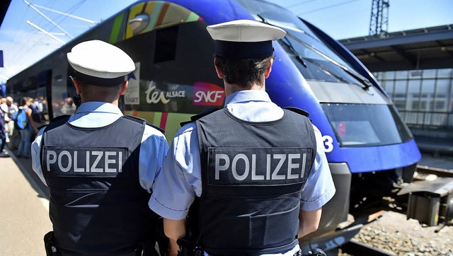 Der Bahnhof Kehl an der Grenze zu Fran...beschleunigtes Verfahren durchlaufen.   | Foto: Fotos: dpa/privat