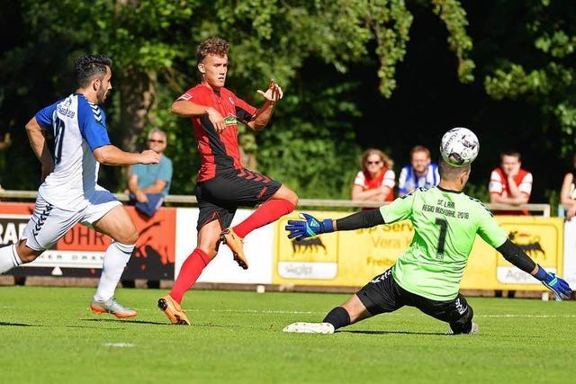 Showtime bei Hitze: SC Freiburg gewinnt 8:2 gegen SC Lahr