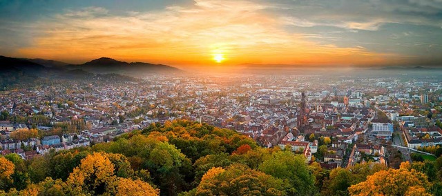 Sonnenuntergang ber Freiburg.  | Foto: Eyetronic (Adobe Stock)