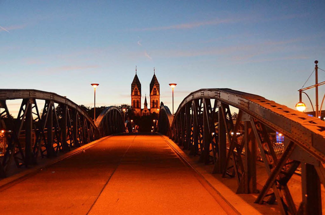 Sonnenuntergang an der blauen Brcke  | Foto: Matthias Maier