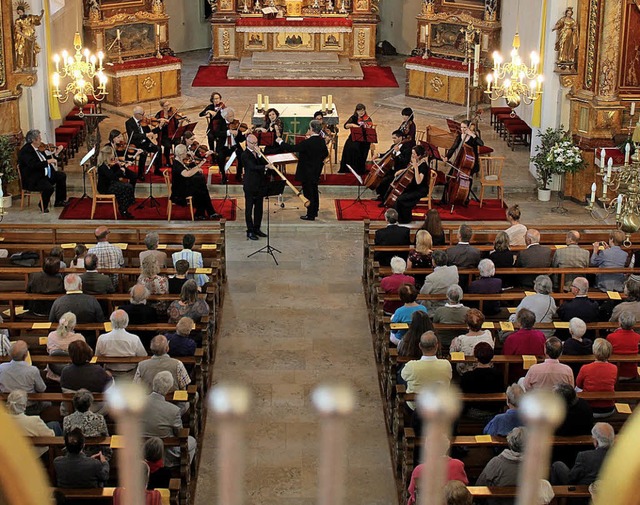 Auf der Orgelempore kommt die gute Aku...enweiler  besonders stark zum Tragen.   | Foto: Erich Krieger