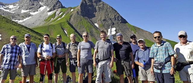 <BZ-FotoAnlauf>Ichenheimer Sportfreund...ung gedachten sie Meinrad Siegenfhr.   | Foto: Wanderfreunde