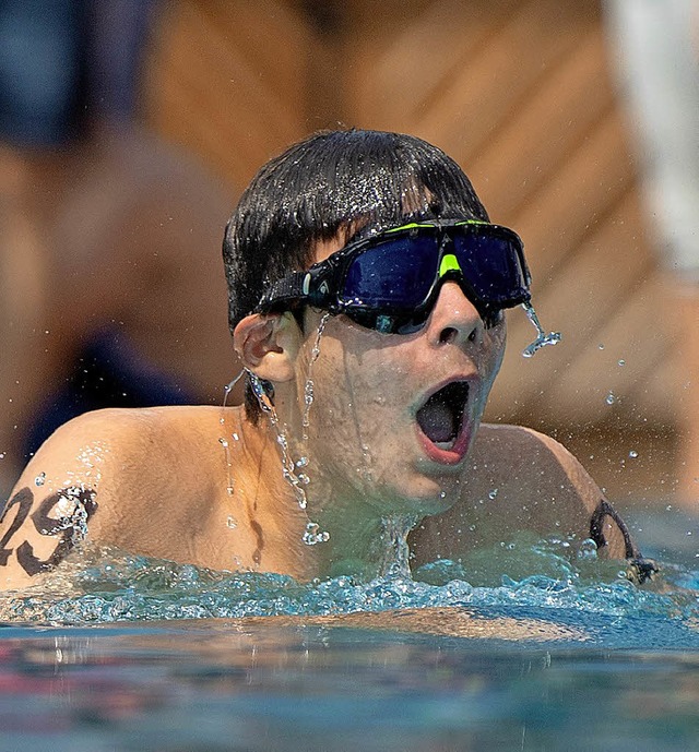 Beim Schwimmen gaben die Teilnehmer alles.  | Foto: Wolfgang Scheu