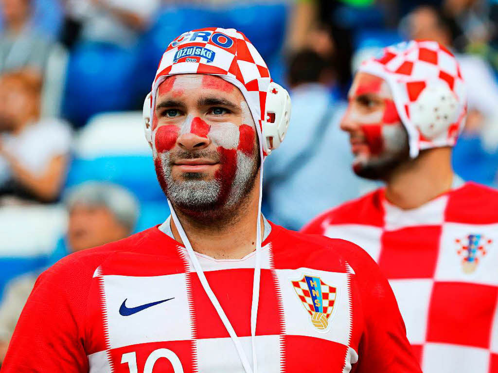 Falsche Sportart? Die kroatischen Fans waren wohl auch zum Schwimmen in Russland.