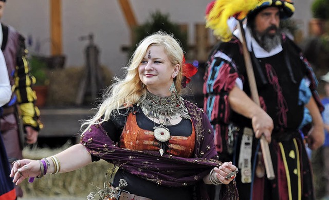 Das bunte, mittelalterliche Fest in Re...ngen ist ein voller Erfolg geworden.    | Foto: Philippe Thines