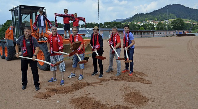 Bauunternehmer, Vorstandsmitglieder de... Kevin Maier (von links nach rechts).   | Foto: Nikolaus Bayer