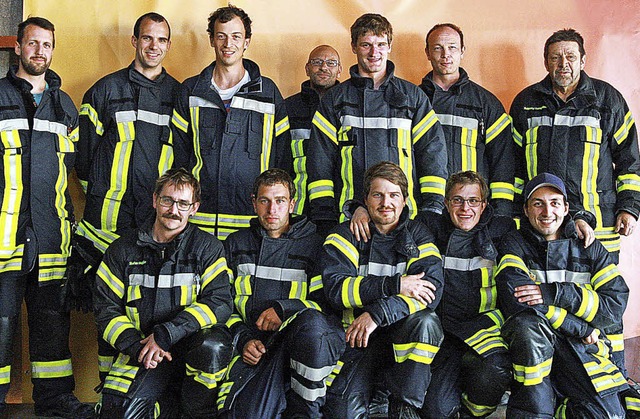 Die Eisenbacher Feuerwehrleute, die da...ngsabzeichen in Gold geschafft haben.   | Foto: Feuerwehr