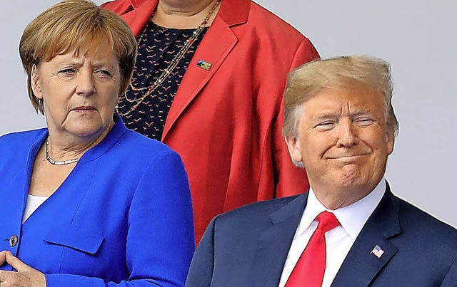 Schwieriges Verhltnis: Kanzlerin Ange... US-Prsident Donald Trump in Brssel   | Foto: AFP