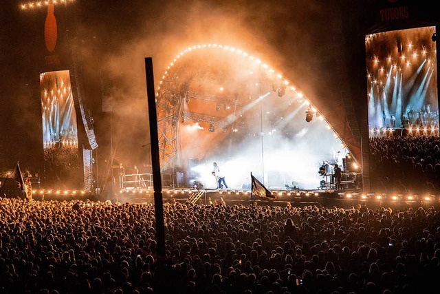 Die Gorillaz auf der Festival-Bhne im dnischen Roskilde.  | Foto: dpa