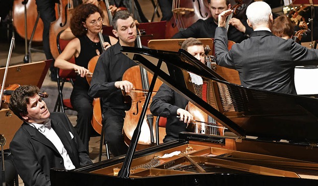 Ein Knner am Klavier: Denis Matsuev  | Foto: Bernard Fruhinsholz