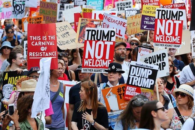 Zehntausende demonstrieren gegen Trump-Besuch in Grobritannien